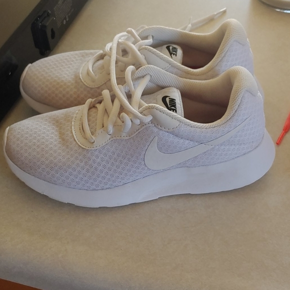 Shoes - Picture 2 of 3